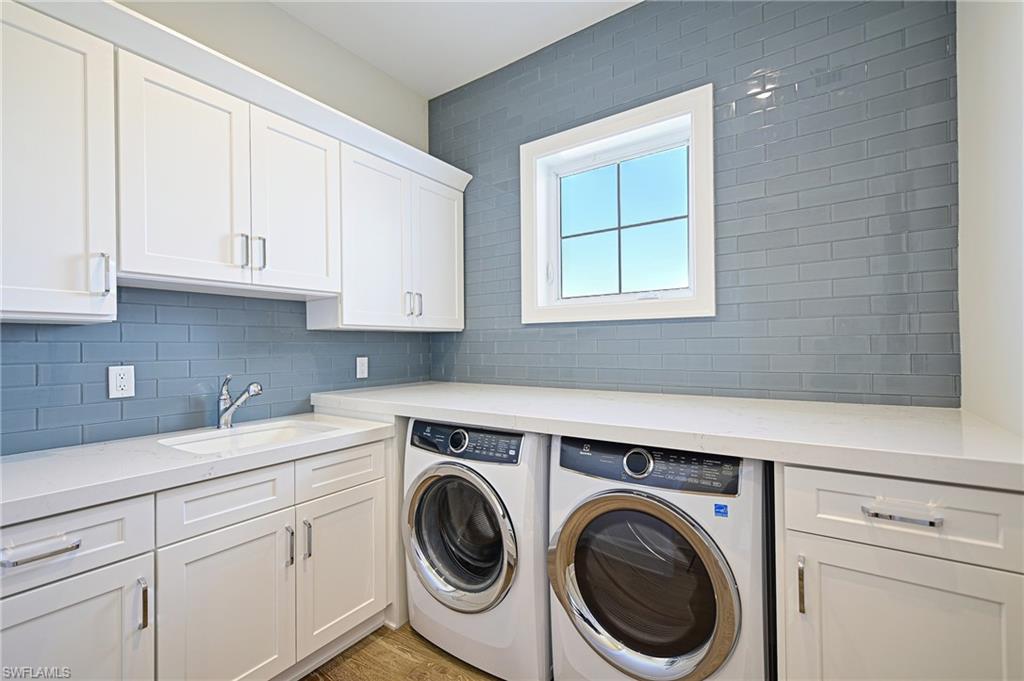 BONITA BEACH - Residential