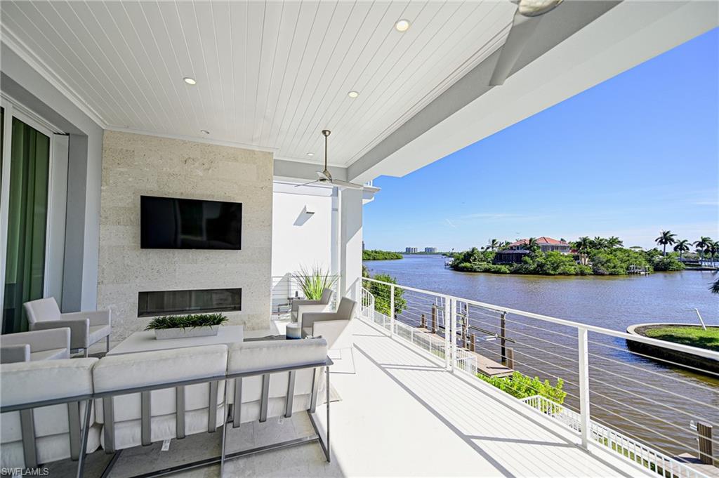 BONITA BEACH - Residential