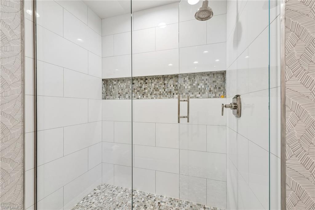 TRIESTE AT BAY COLONY - Residential