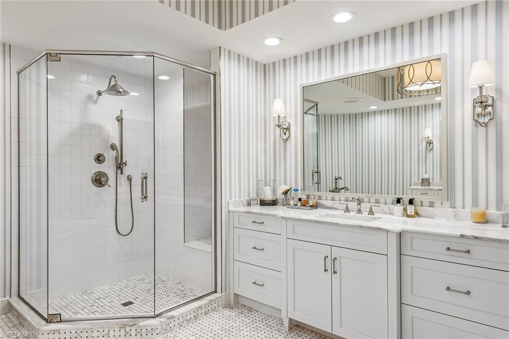 TRIESTE AT BAY COLONY - Residential