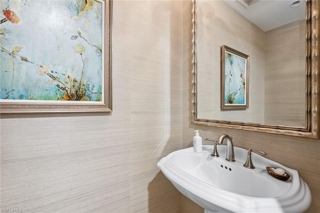 TRIESTE AT BAY COLONY - Residential