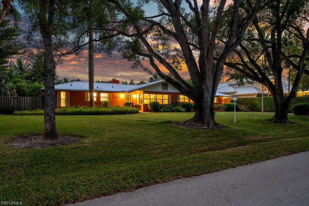 OLDE NAPLES - Residential