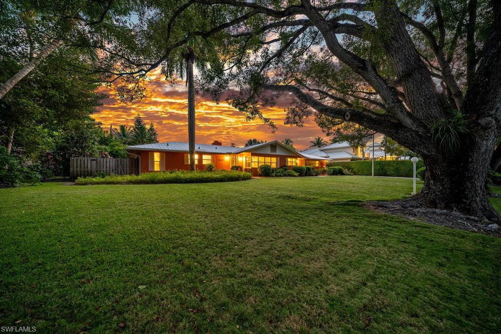 OLDE NAPLES - Residential