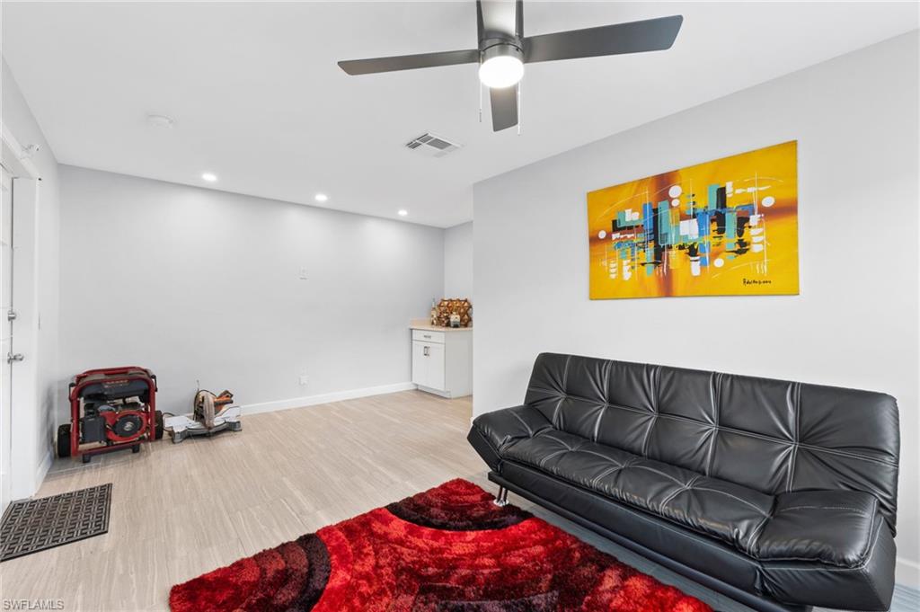 SUNRISE VILLAS - Residential