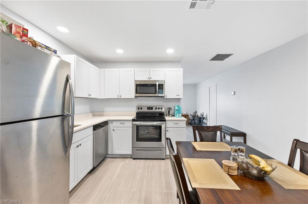 SUNRISE VILLAS - Residential