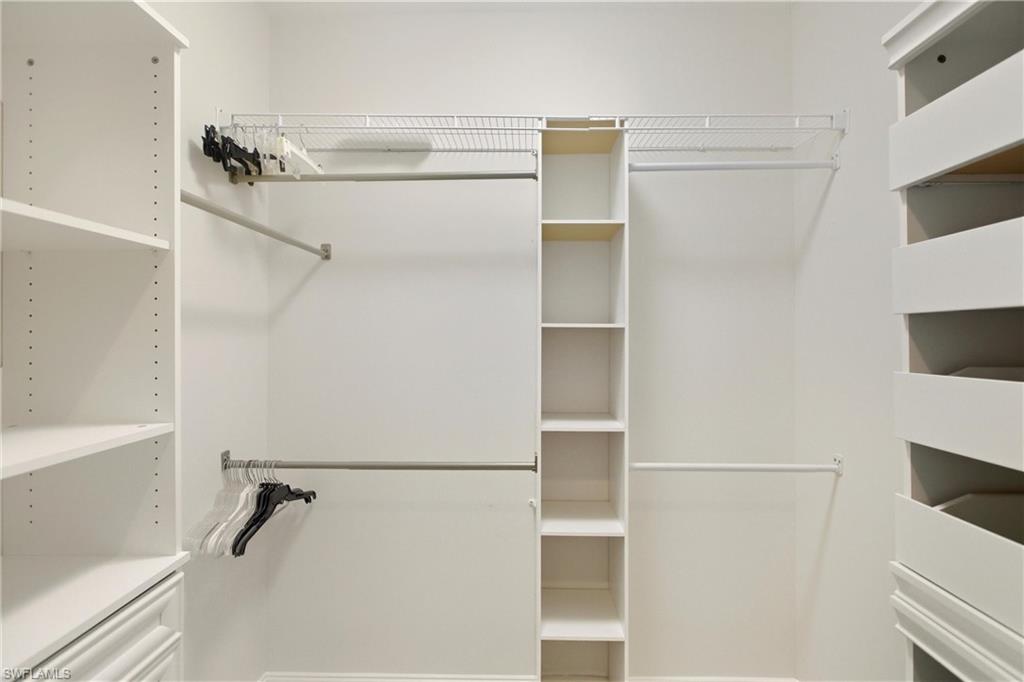 BUCKS RUN - Residential