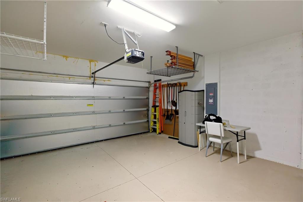 BUCKS RUN - Residential