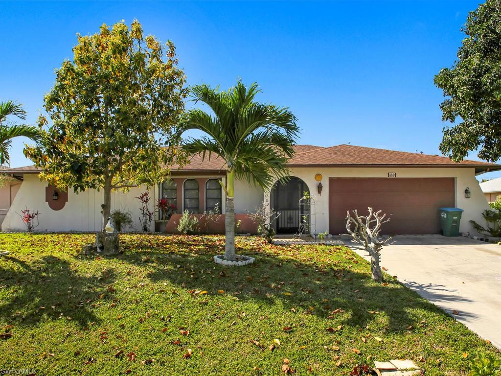 CAPE CORAL - Residential