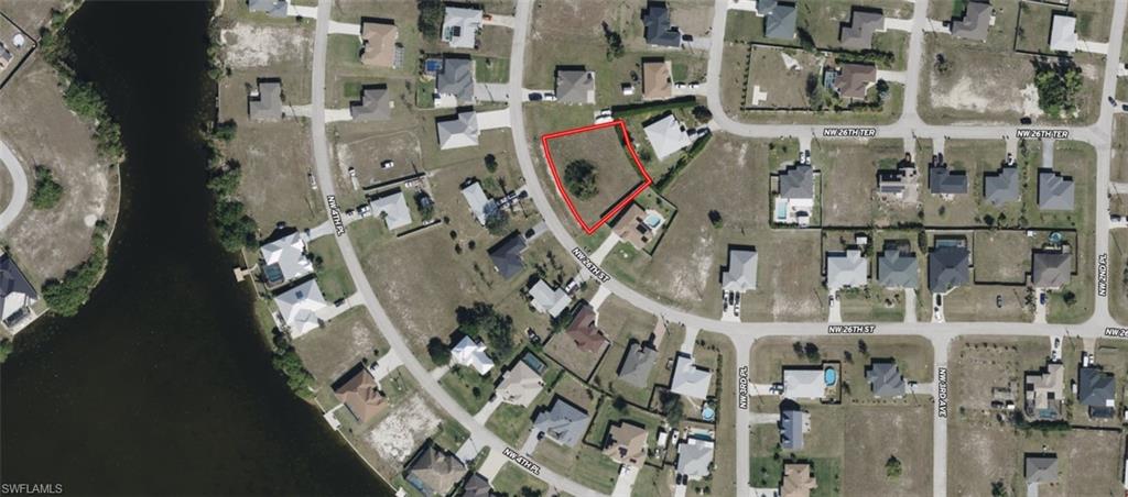 CAPE CORAL - Land