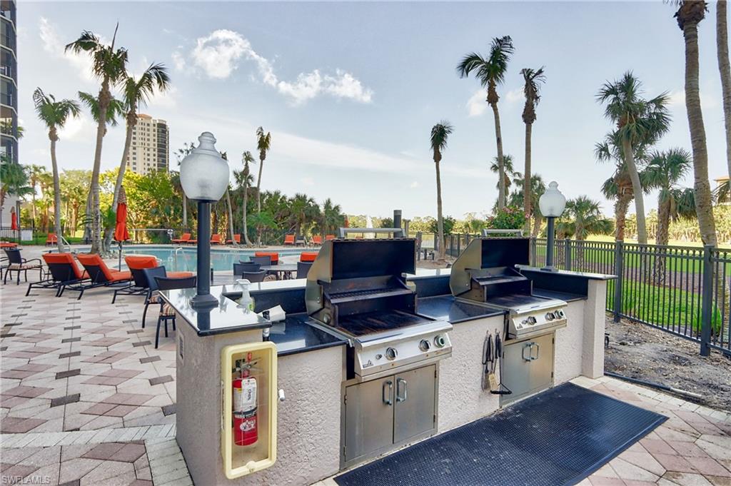 NAVONA AT THE COLONY - Residential Lease