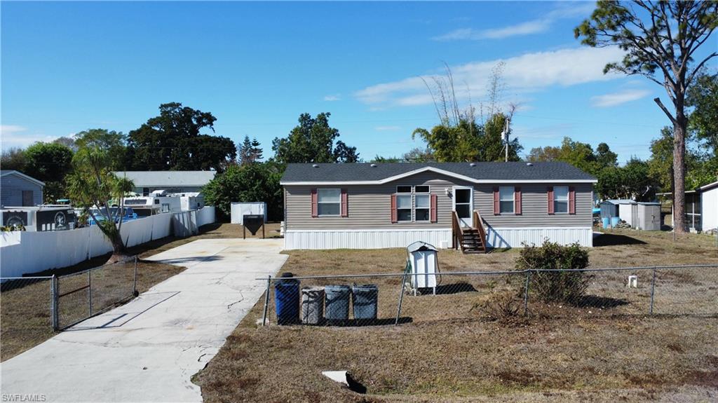 SUNCOAST ESTATE - Residential