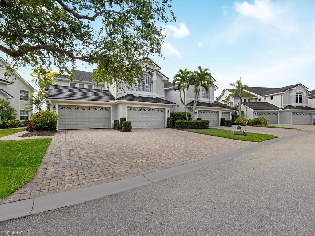 CLUBSIDE - Residential