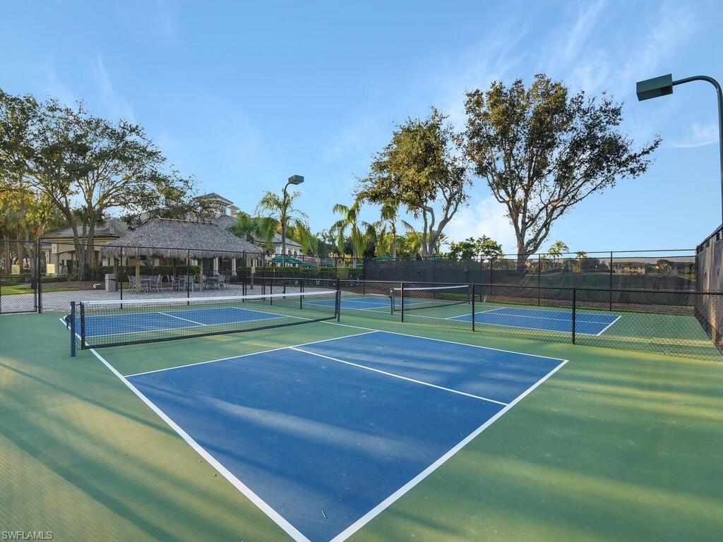 CLUBSIDE - Residential