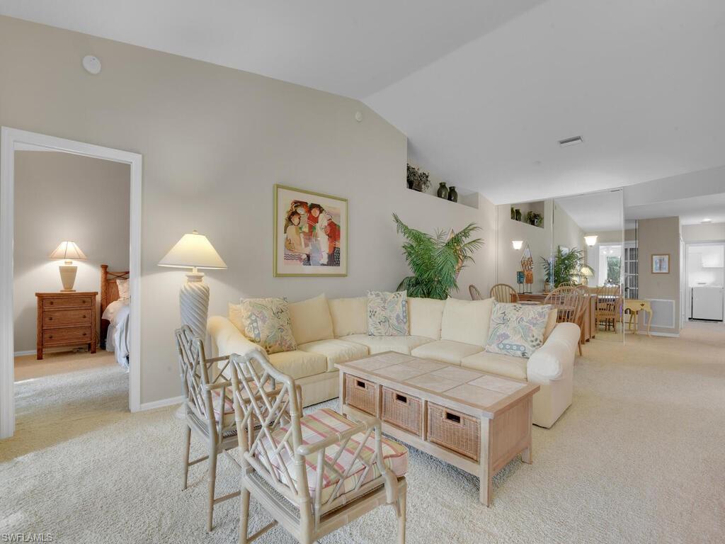 CLUBSIDE - Residential