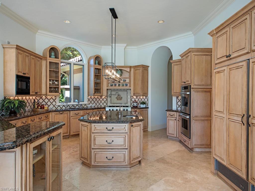 ESTATES AT BAY COLONY GOLF CLUB - Residential