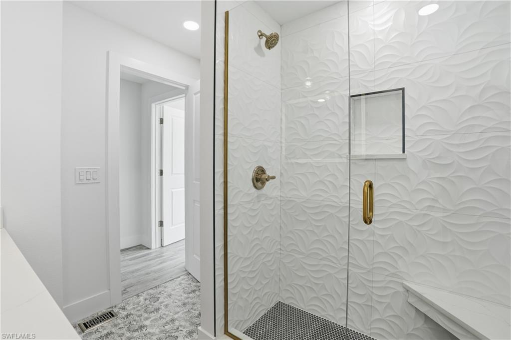 MCPHIE PARK - Residential