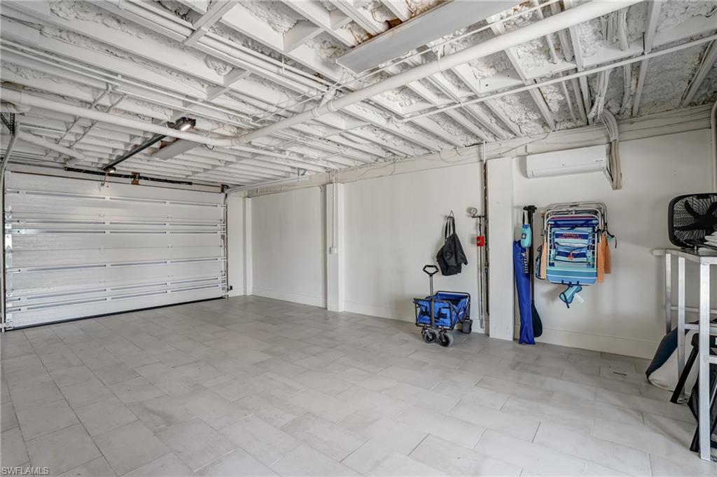 GULF ISLAND MANOR - Residential