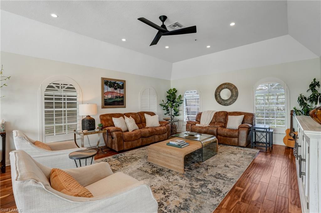 GULF ISLAND MANOR - Residential