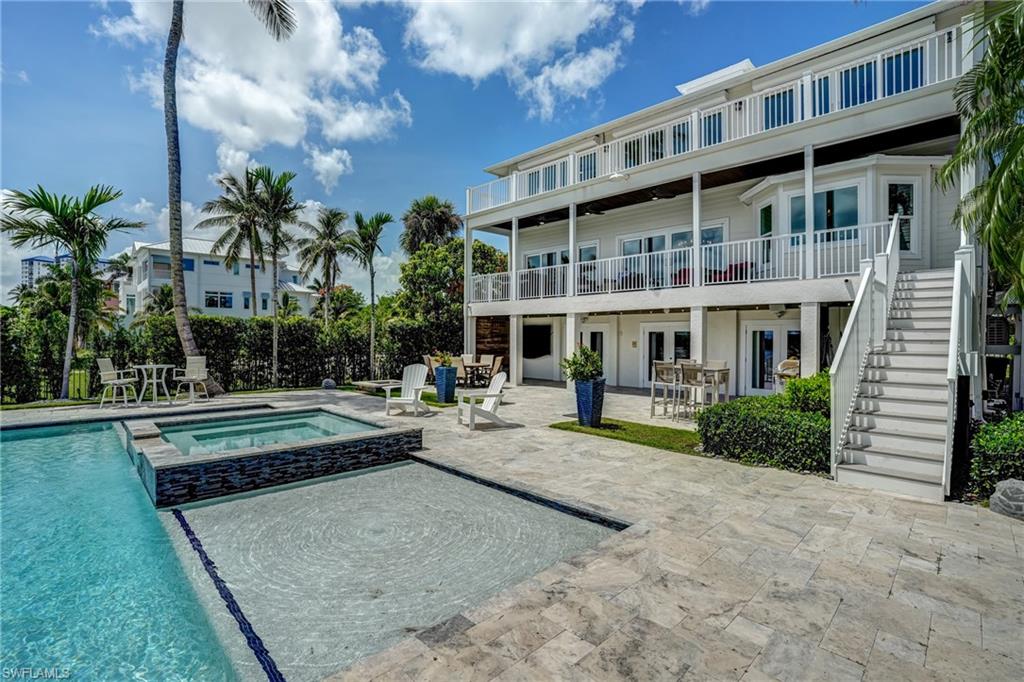 GULF ISLAND MANOR - Residential