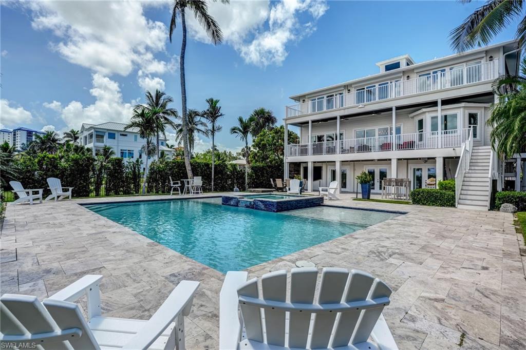 GULF ISLAND MANOR - Residential