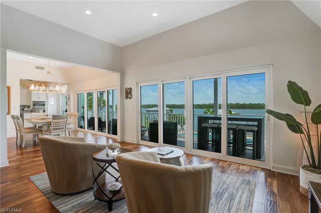 GULF ISLAND MANOR - Residential