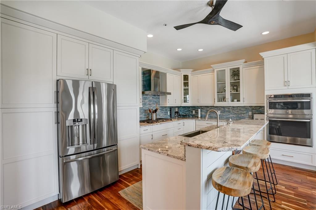 GULF ISLAND MANOR - Residential