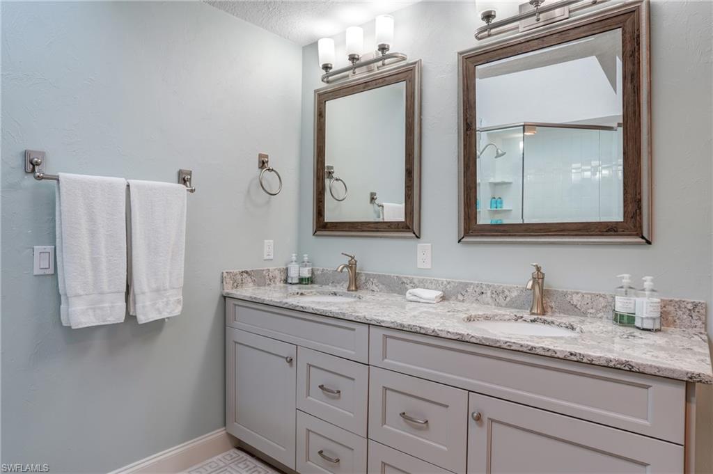 GULF ISLAND MANOR - Residential