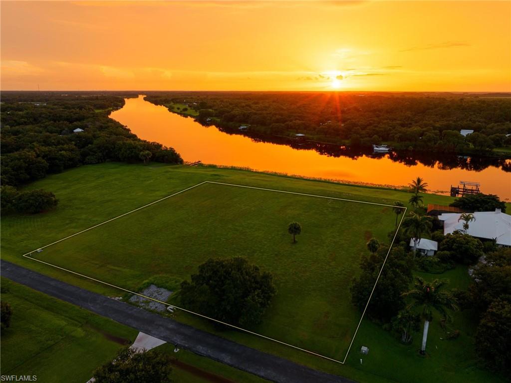 OLD FORT DENAUD - Land
