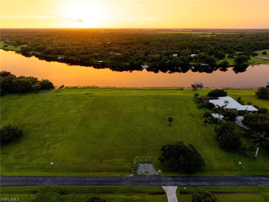 OLD FORT DENAUD - Land