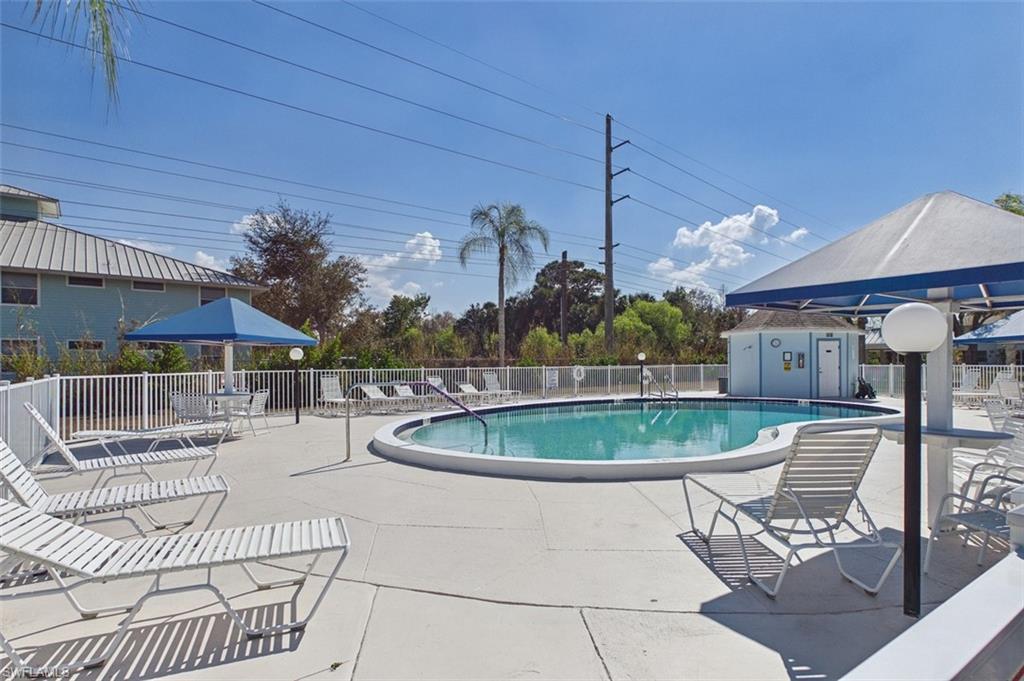 ROYAL HAWAIIAN CLUB - Residential