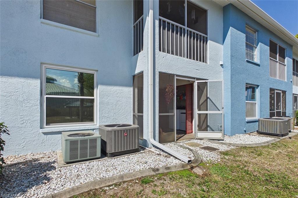 ROYAL HAWAIIAN CLUB - Residential