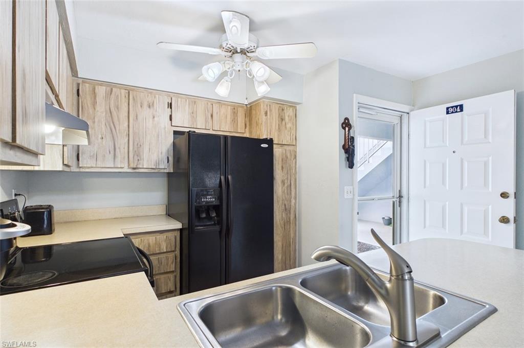 ROYAL HAWAIIAN CLUB - Residential