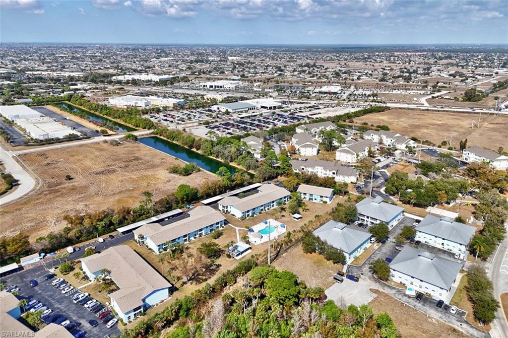 ROYAL HAWAIIAN CLUB - Residential