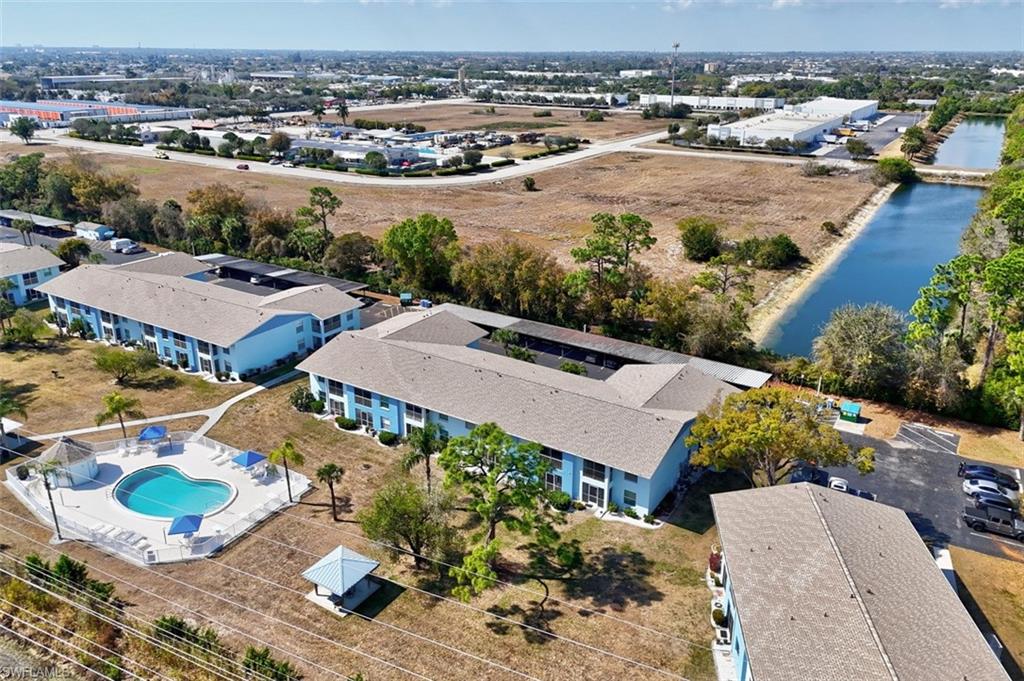 ROYAL HAWAIIAN CLUB - Residential