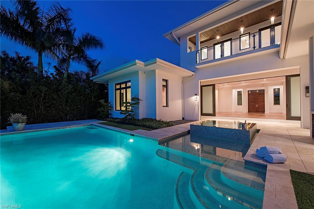 ROYAL HARBOR - Residential