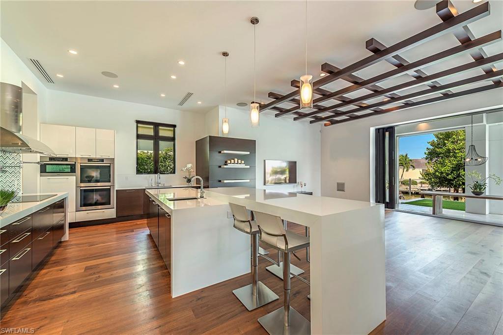 ROYAL HARBOR - Residential