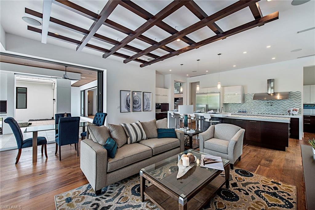 ROYAL HARBOR - Residential