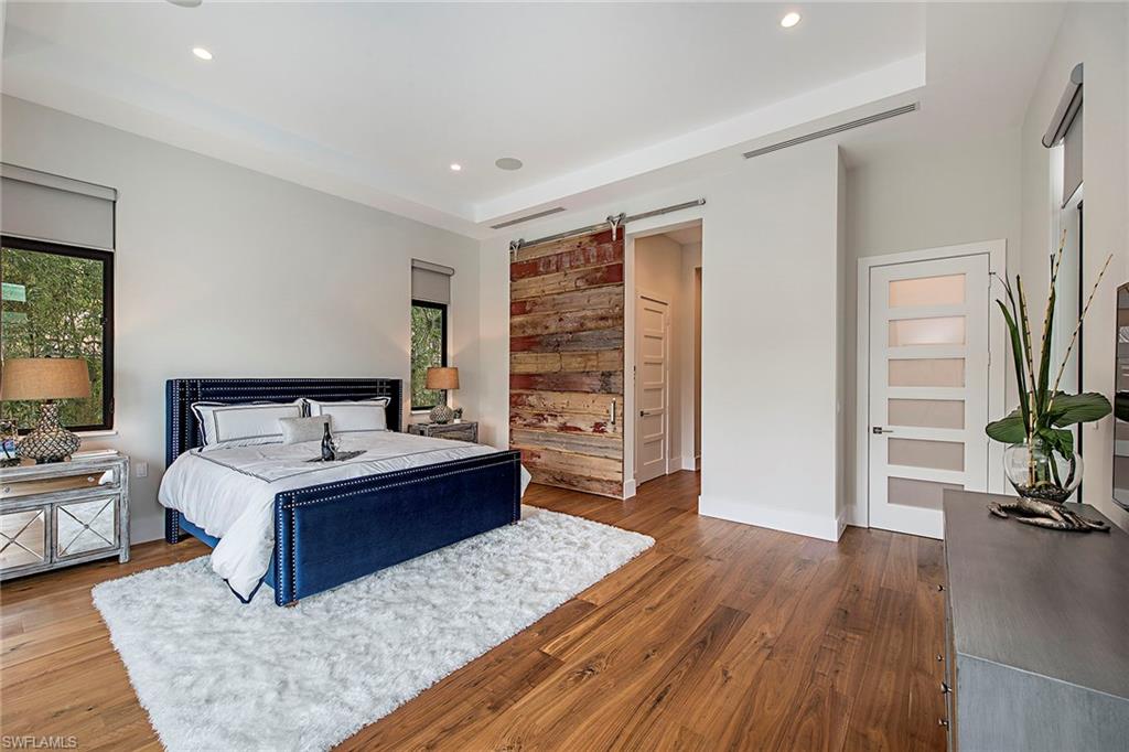 ROYAL HARBOR - Residential