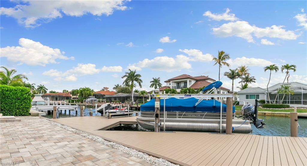 MARCO BEACH - Residential