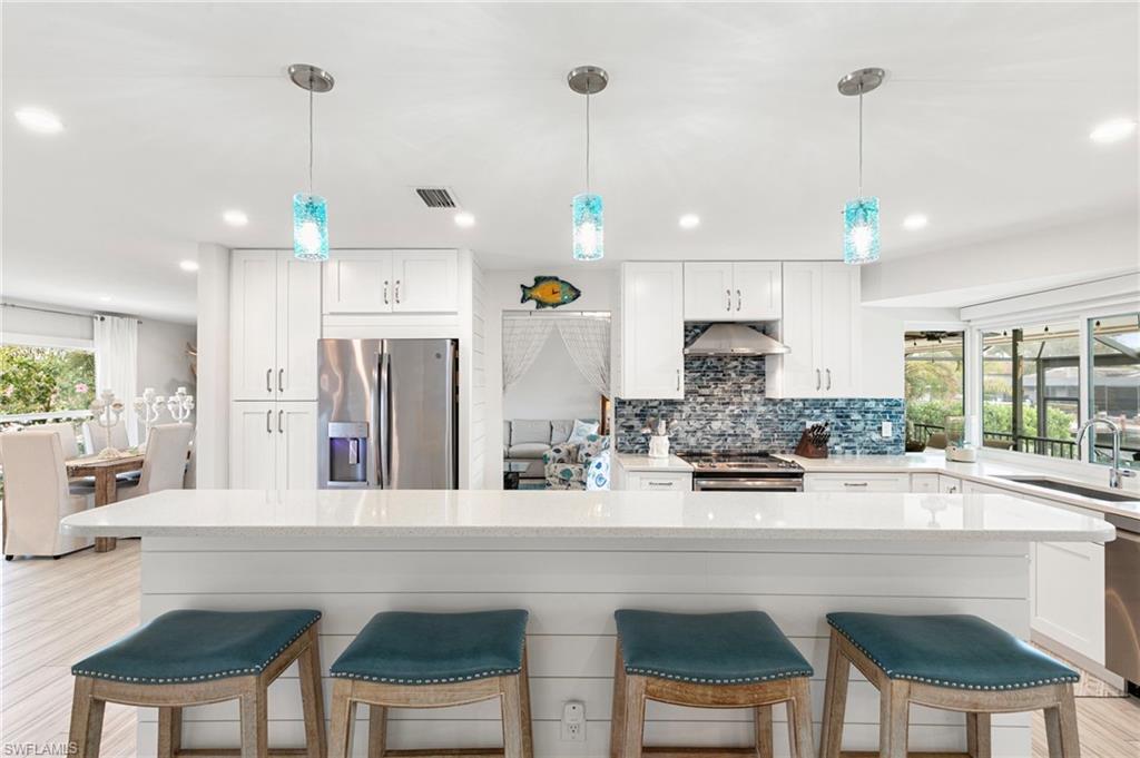 MARCO BEACH - Residential