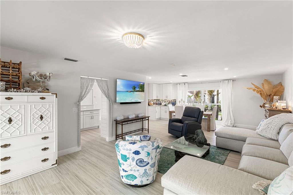 MARCO BEACH - Residential