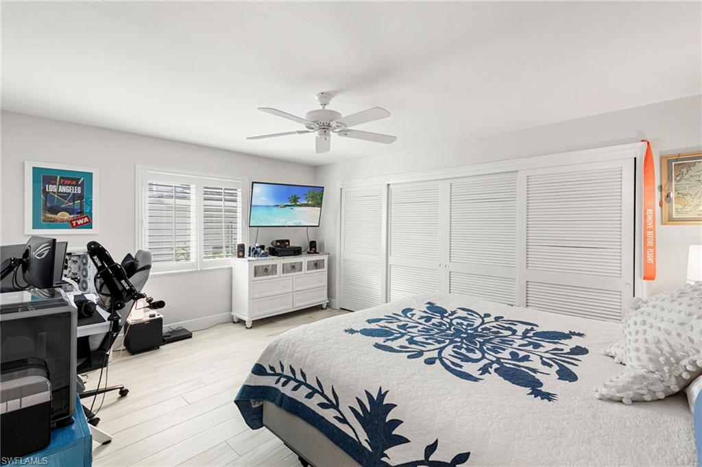 MARCO BEACH - Residential