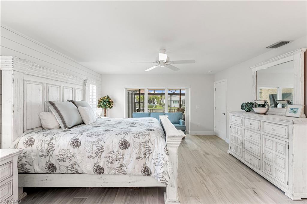 MARCO BEACH - Residential