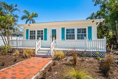 1012 Ridge ST NAPLES FL 34103