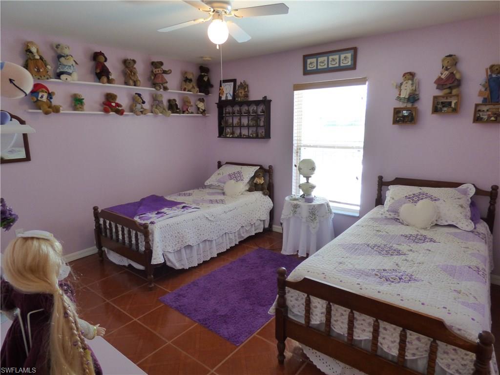 TOWN LAKES - Residential