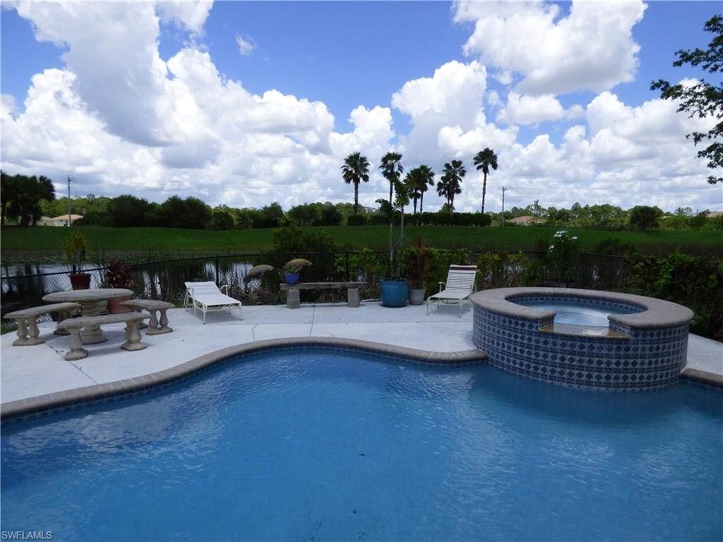 TOWN LAKES - Residential