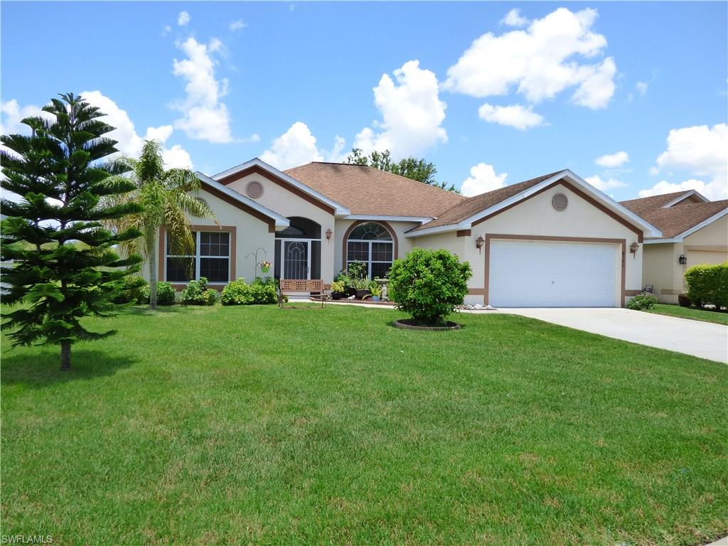 TOWN LAKES - Residential