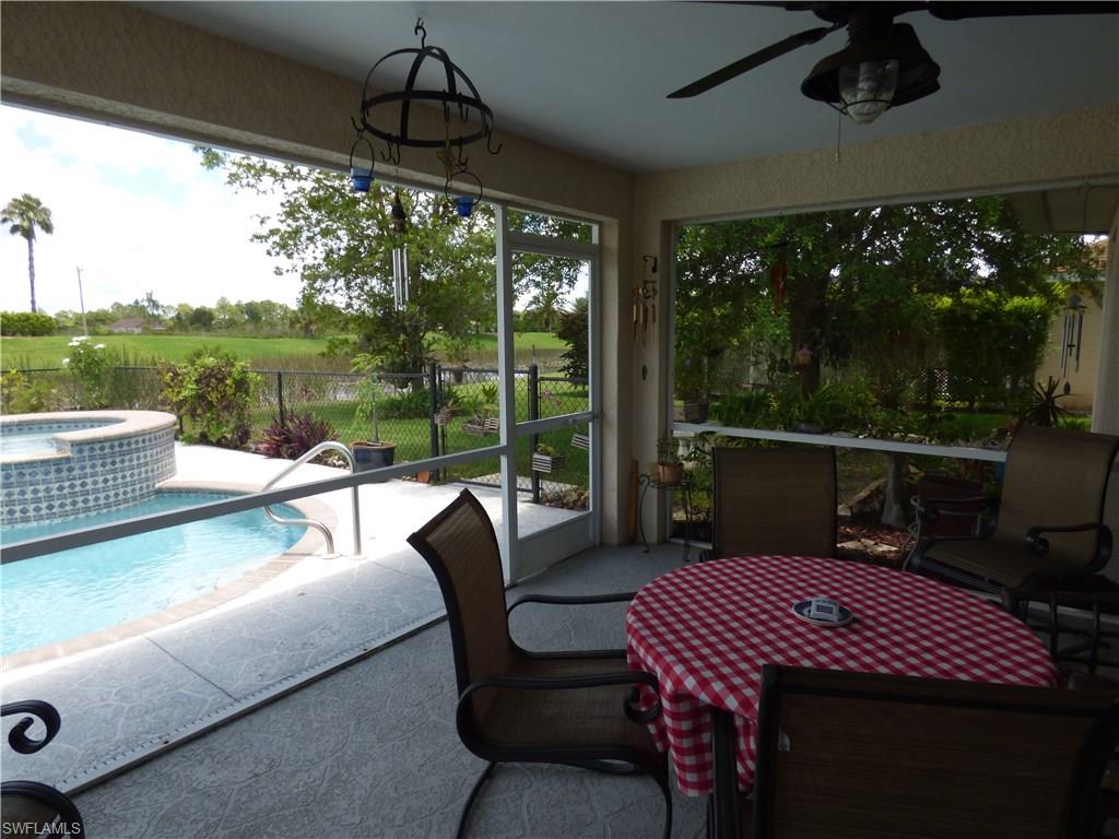 TOWN LAKES - Residential