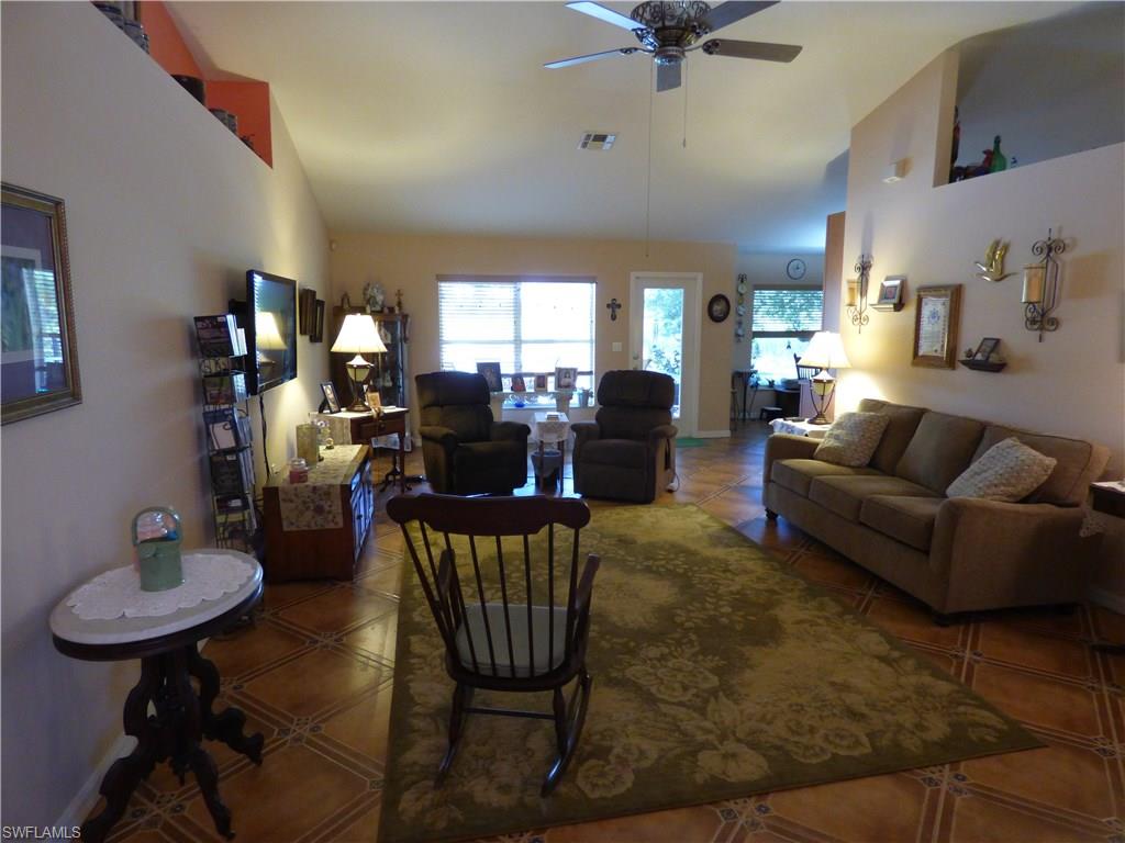 TOWN LAKES - Residential