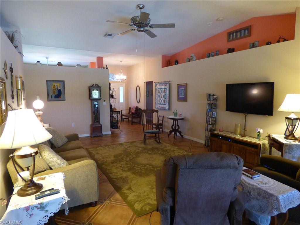 TOWN LAKES - Residential